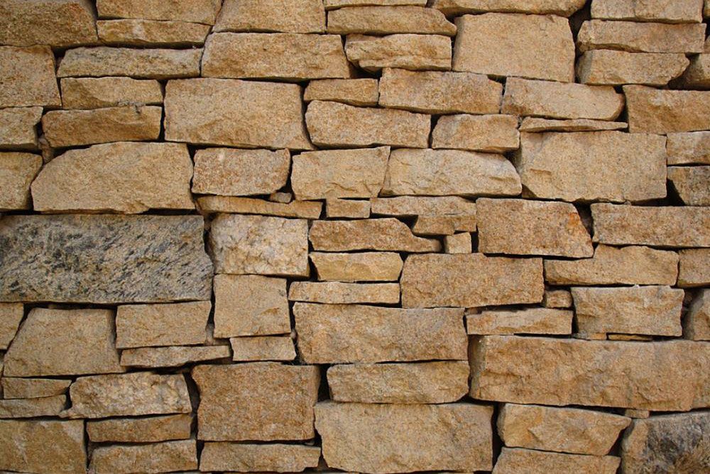 Is Sandstone Good For Retaining Walls? How Long Does It Last?